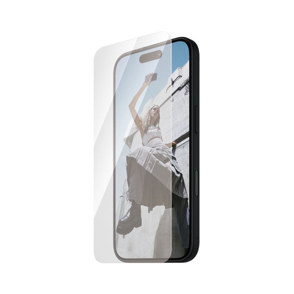Чехол на заднюю панель PanzerGlass  SAFE by  Screen Protector iPhone 16 | Ultra-Wide Fit |