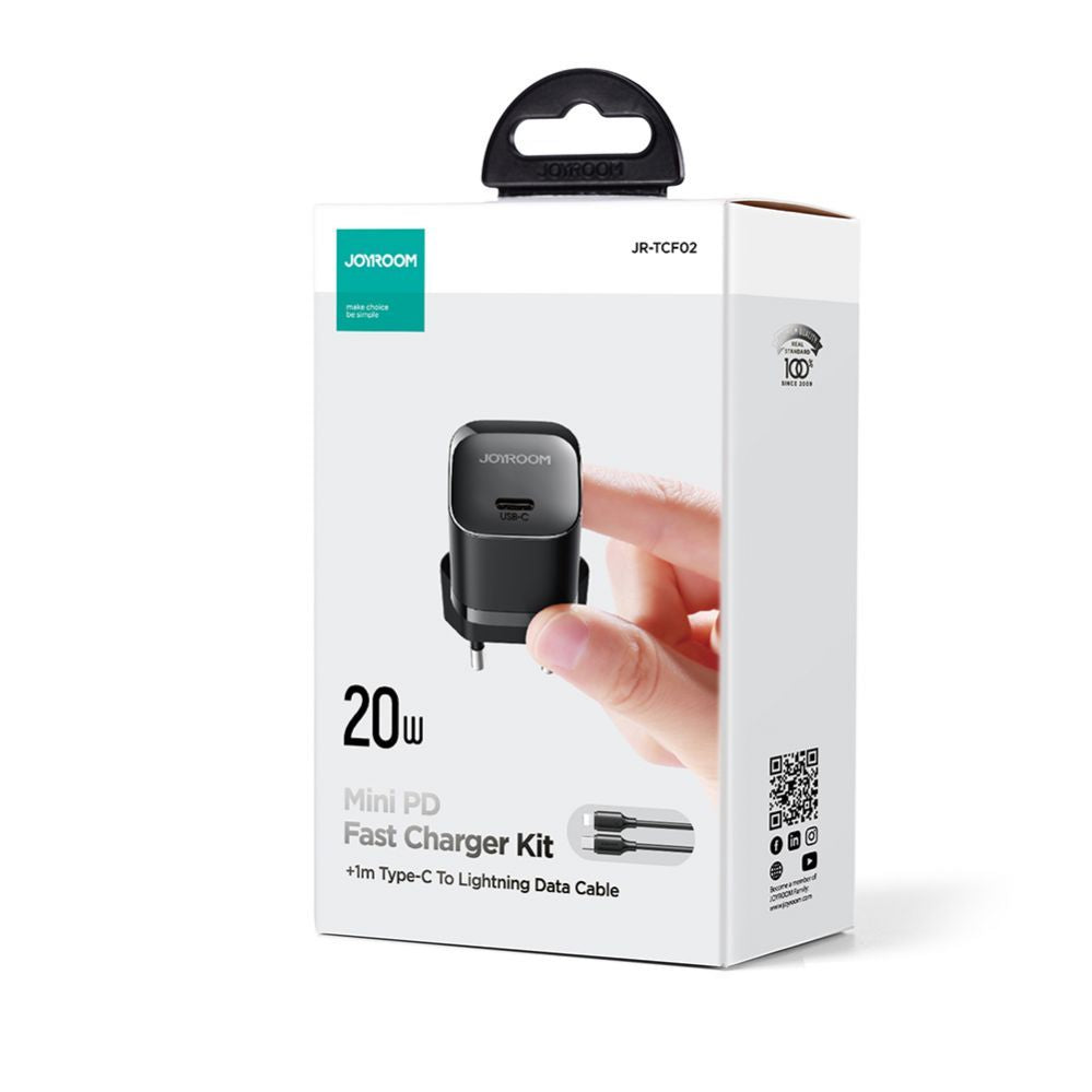Adaptrid Joyroom  USB C 20W PD mini charger with USB C cable - Lightning Joyroom JR-TCF02 - black