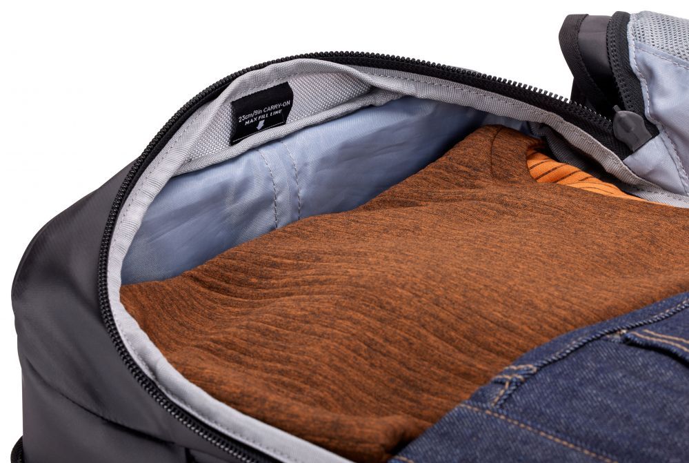 Laptop Bag Thule  Chasm Carry-on 55cm/22in - Black