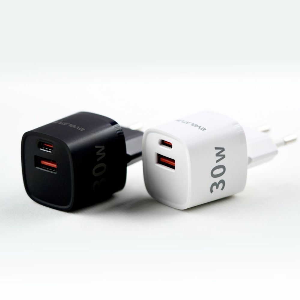 Адаптер Evelatus  USB-A and USB-C 30W Max / EU charger White