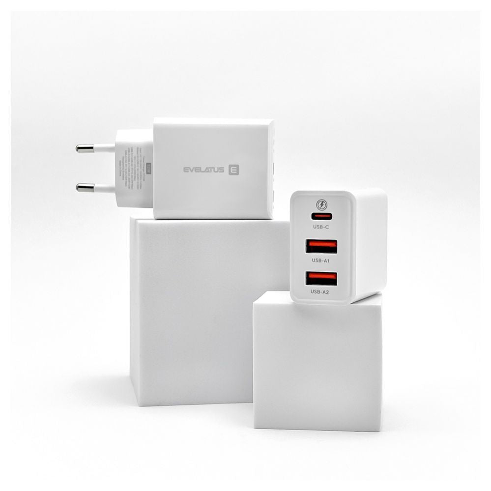 Адаптер Evelatus  Evelatus Travel Charger EU Wall 3 Ports 32W USB-C / USB-A2 ETC06 White