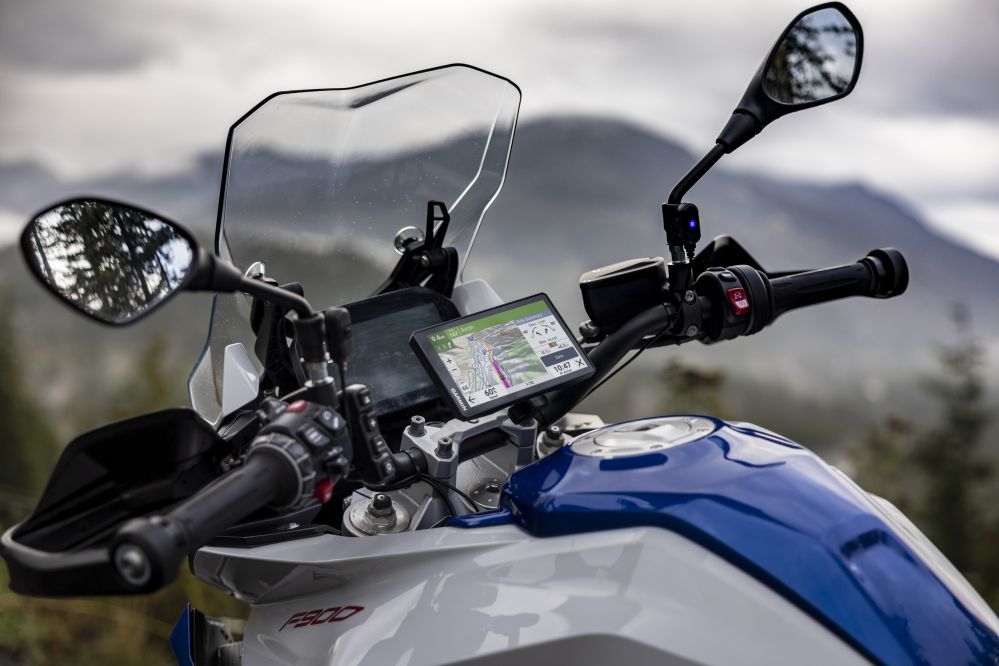 Навигатор Garmin  zūmo XT3
6' motociklu satelītnavigācijas ierīce