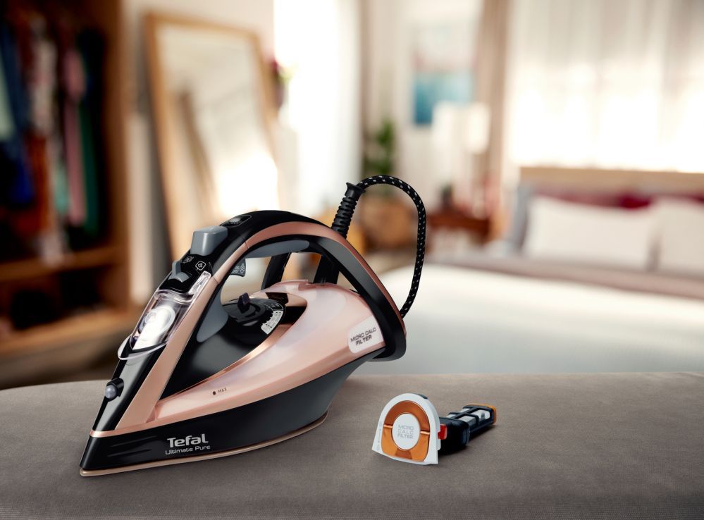 Triikrauad TEFAL  Steam Iron FV9845 3200 W, Water tank capacity 350 ml, Continuous steam 60 g/min, Black/Rose Gold