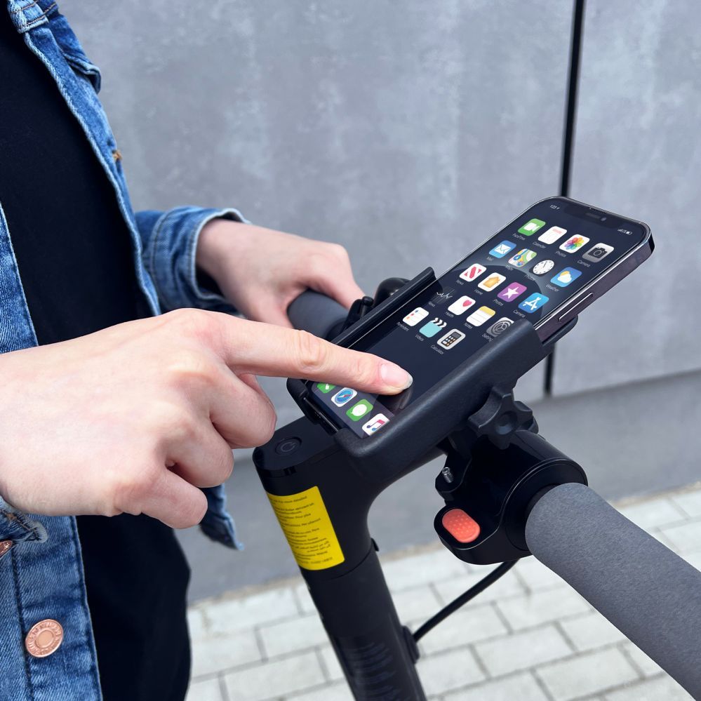 Аксессуар для велосипеда Wozinsky  Wozinsky metal bicycle phone holder, scooters black (WBHBK3)