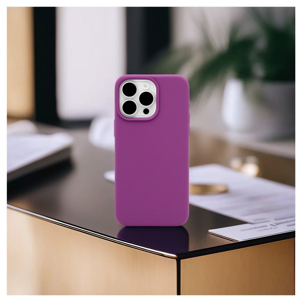 Чехол на заднюю панель Evelatus Apple iPhone 15 Pro Premium Magsafe Soft Touch Silicone Case Deep Purple