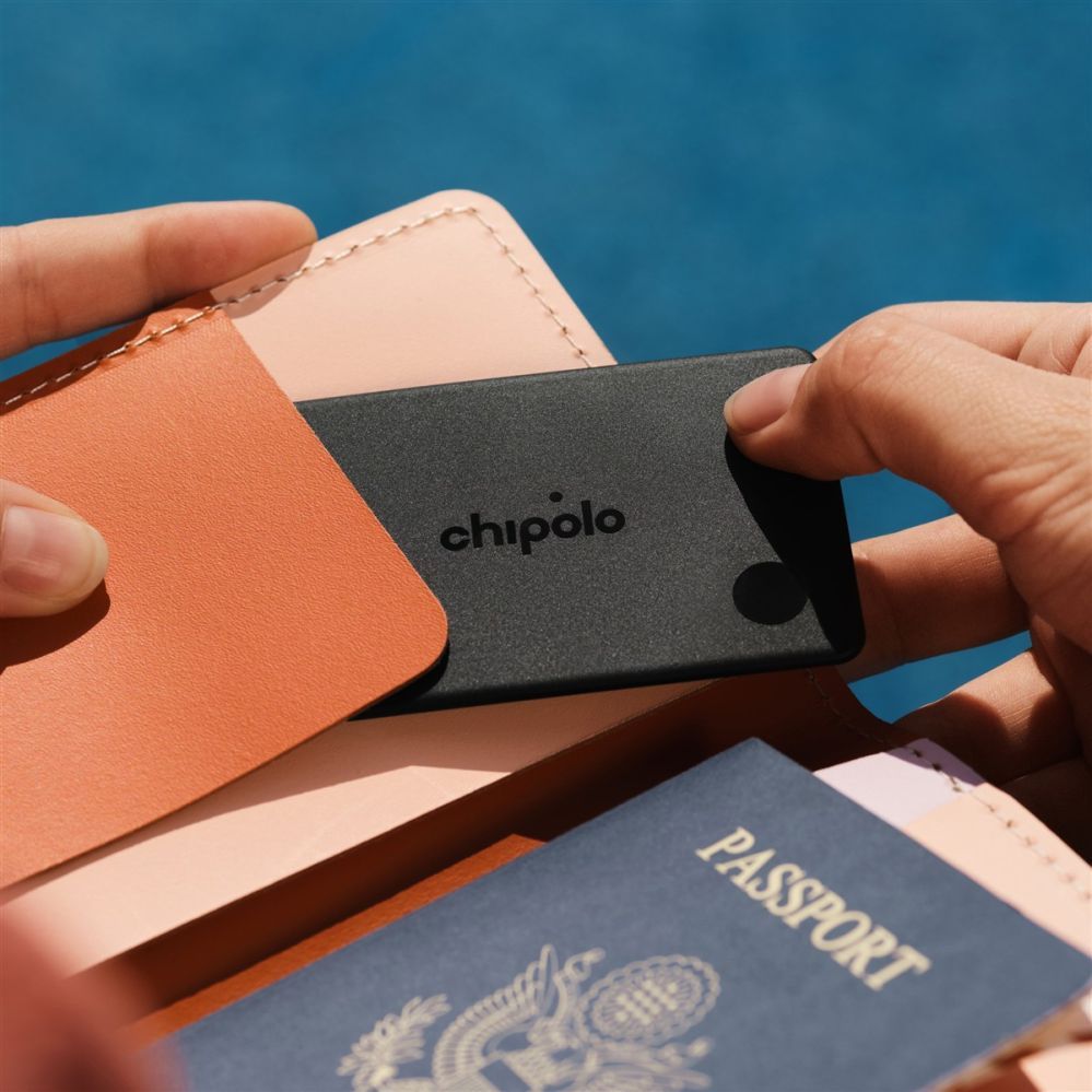 Muud kaubad chipolo  Chipolo CARD – Wireless Rechargeable Slim Bluetooth Tracker for iOS & Android, Charcoal