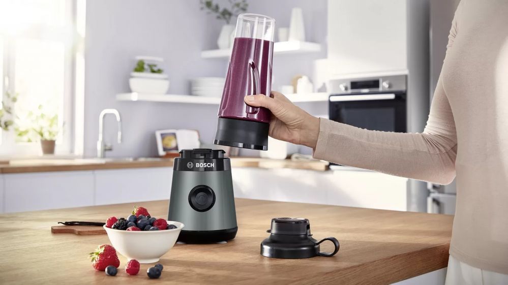 Mikserid ja blenderid Bosch  VitaPower ToGo Smoothie Maker MMB2111S Tabletop, 450 W, Jar material Tritan, Jar capacity 0.6 L, Ice crushing, Silver