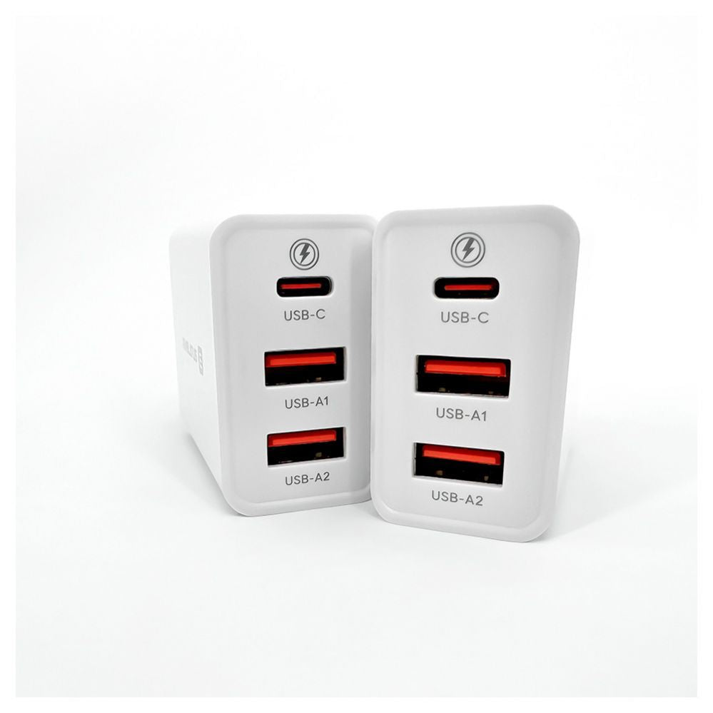 Адаптер Evelatus  Evelatus Travel Charger EU Wall 3 Ports 32W USB-C / USB-A2 ETC06 White