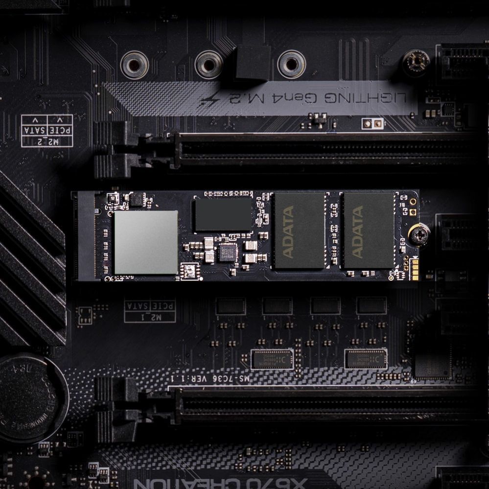 Kõvaketas SSD ADATA  XPG Gammix S70 BLADE PCIe Gen4x4 Solid State Drive 512GB