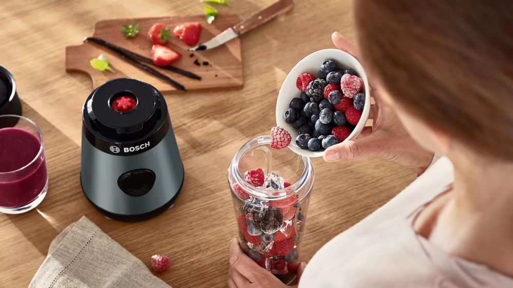 Mikserid ja blenderid Bosch  VitaPower ToGo Smoothie Maker MMB2111S Tabletop, 450 W, Jar material Tritan, Jar capacity 0.6 L, Ice crushing, Silver