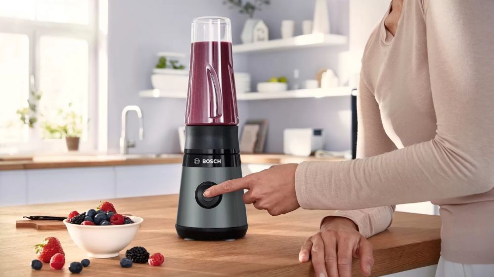 Mikserid ja blenderid Bosch  VitaPower ToGo Smoothie Maker MMB2111S Tabletop, 450 W, Jar material Tritan, Jar capacity 0.6 L, Ice crushing, Silver