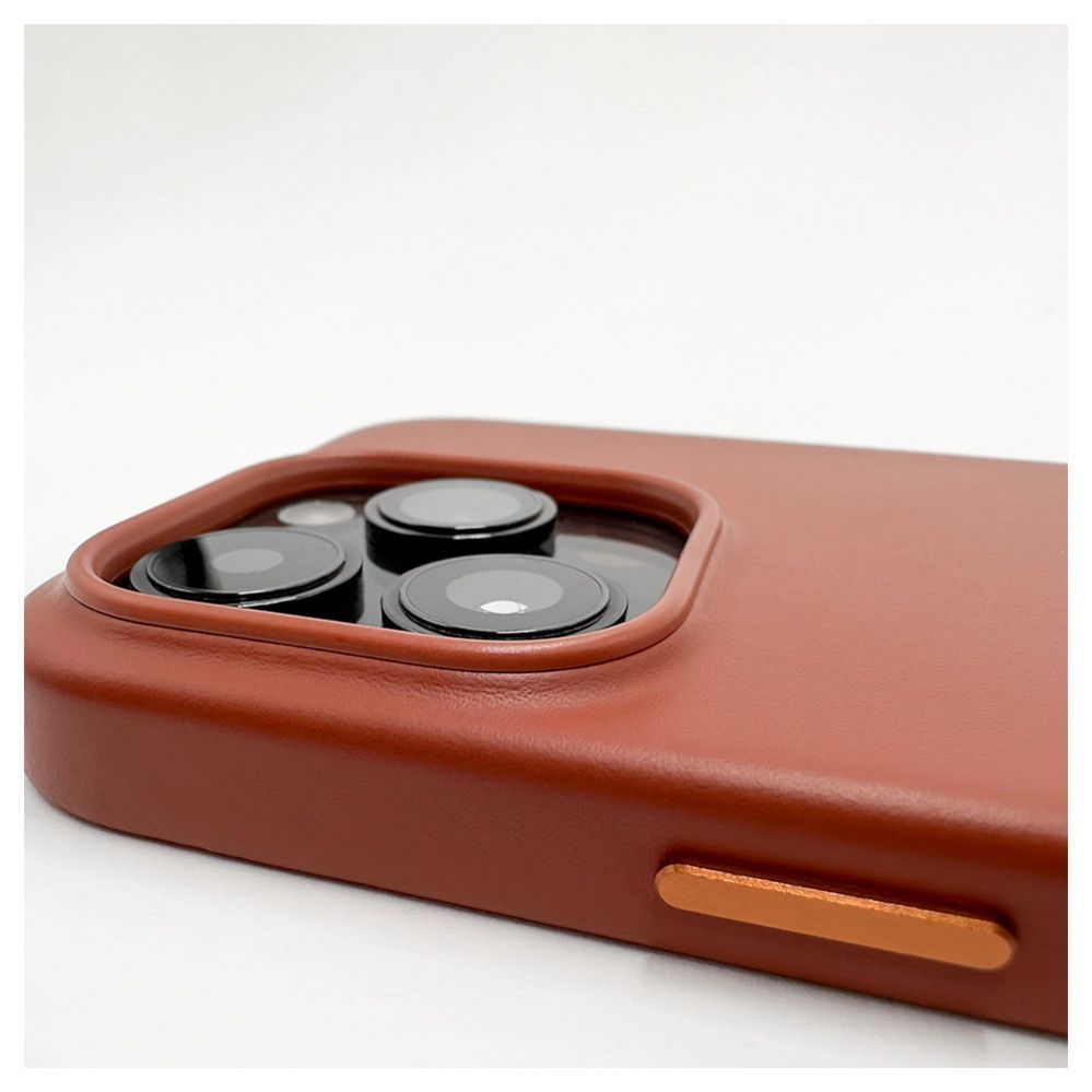Back panel cover Evelatus Apple iPhone 14 Pro Max Genuine Leather case with MagSafe Brown