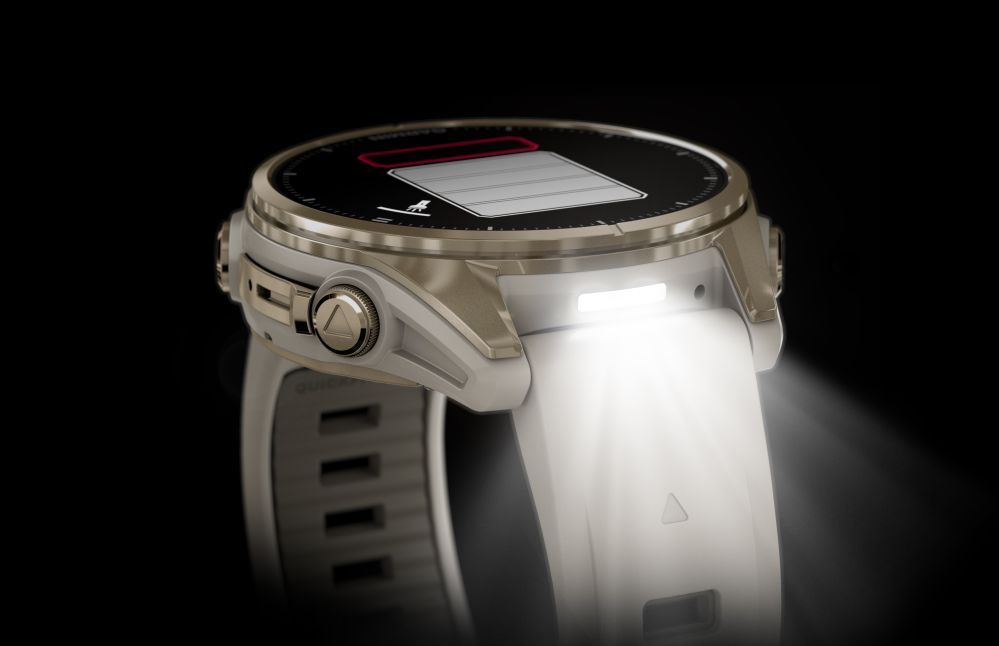 Nutikell Garmin  Fenix 8 – 43 mm, AMOLED Sapphire, Soft Gold with Fog grey/dark sandstone silicone band/ 010-02903-11