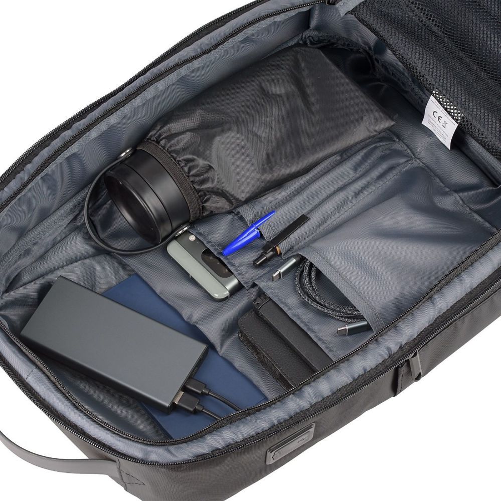 Backpacks QUALO  Laptop backpack Ultimate Line USB-C 15.6 Black