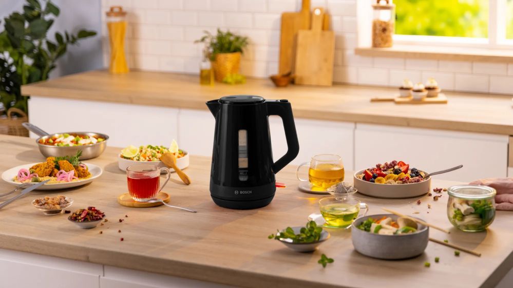 Veekeetja Bosch  Kettle | TWK1M123 | Electric | 2400 W | 1.7 L | Plastic | 360° rotational base | Black