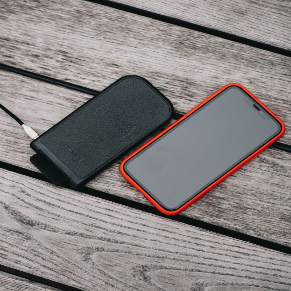 Juhtmeta laadija Evelatus Universal Wireless Desk charger EWD01 Black