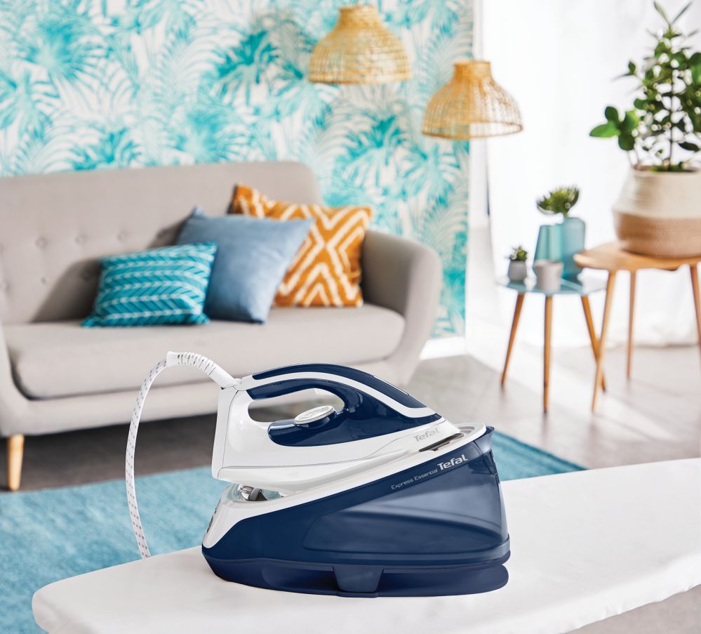 Triikrauad TEFAL  | Express Essential Steam Station | SV6116E0 | 2200 W | 1.4 L | 5 to 6 bar | Auto power off | Vertical steam function | Calc-clean function | White/ Blue