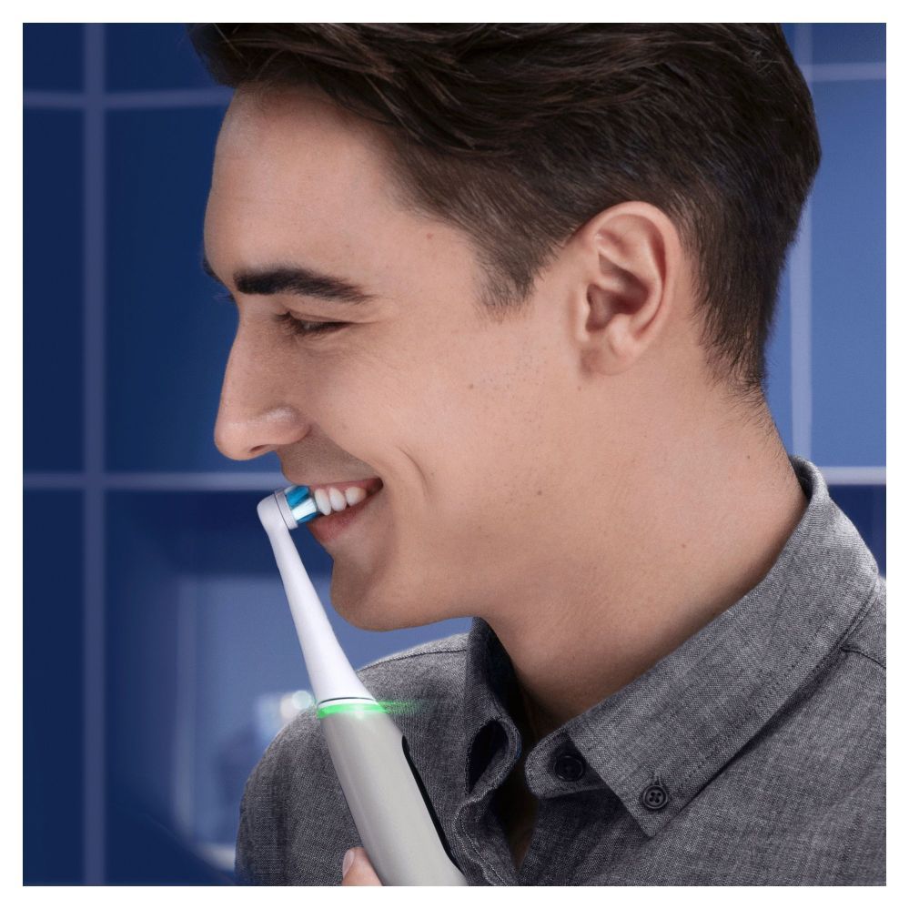 Зубная щётка Oral-B  Toothbrush iO Series 6 Rechargeable, For adults, Number of brush heads included 1, Number of teeth brushing modes 5, Grey Opal