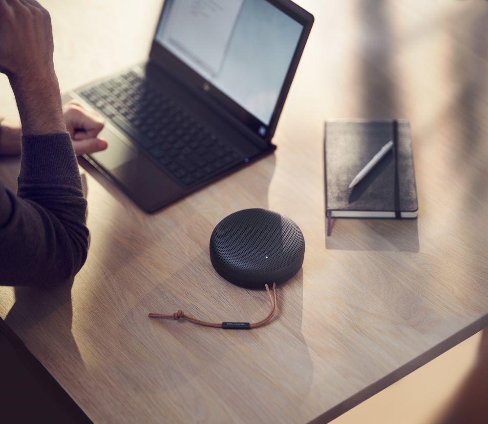 Juhtmevabad kõlarid BANG & OLUFSEN  Beosound A1 2nd Gen Black
