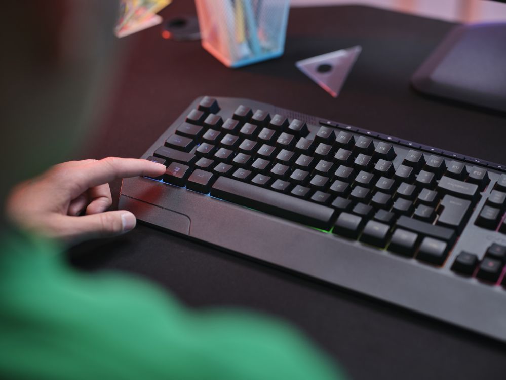 Компьютерная клавиатура Trust  KEYBOARD USB GXT 836 EVOCX/ENG 24722