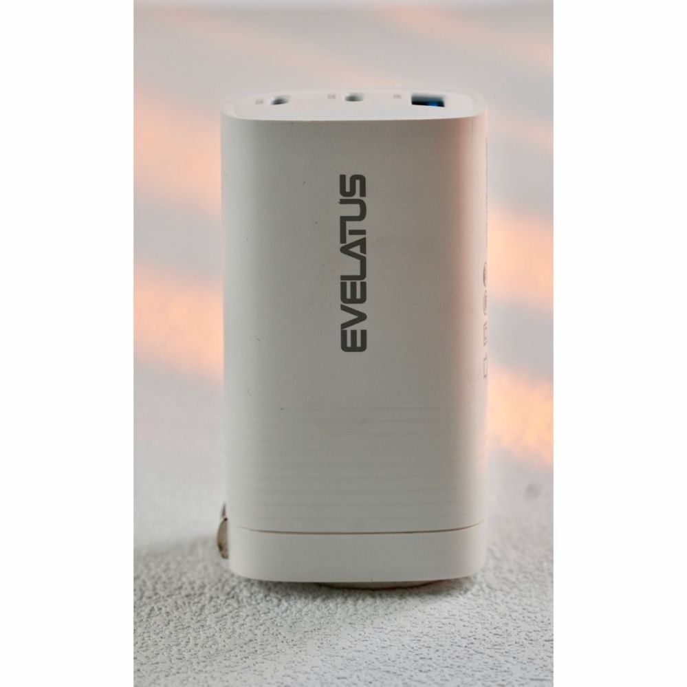 Адаптер Evelatus  65W Max Fast Charger CN USB-C1/USB-C1/USB-A White