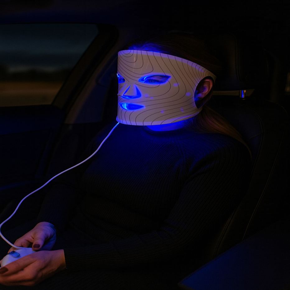 Очищение лица lunni  Lunni 7 colors LED and Near-Infrared Light Silicone LED Facial Mask White