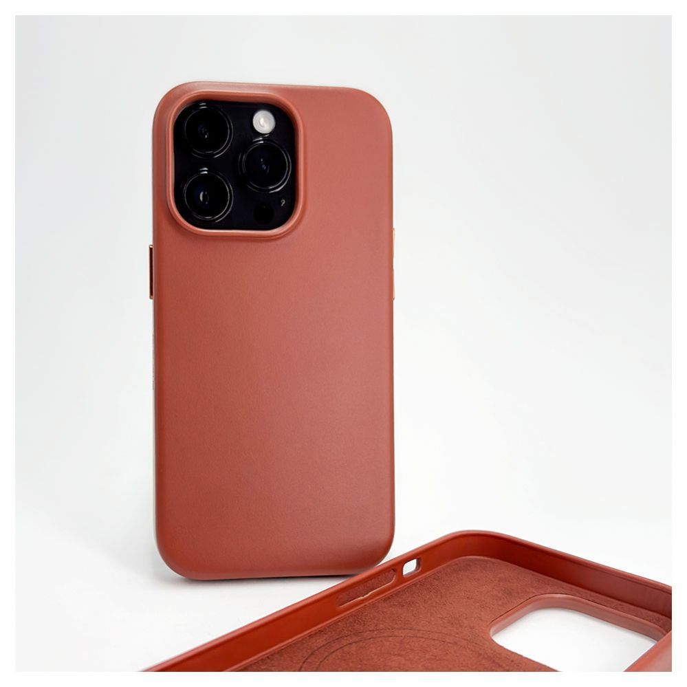 Back panel cover Evelatus Apple iPhone 14 Pro Max Genuine Leather case with MagSafe Brown