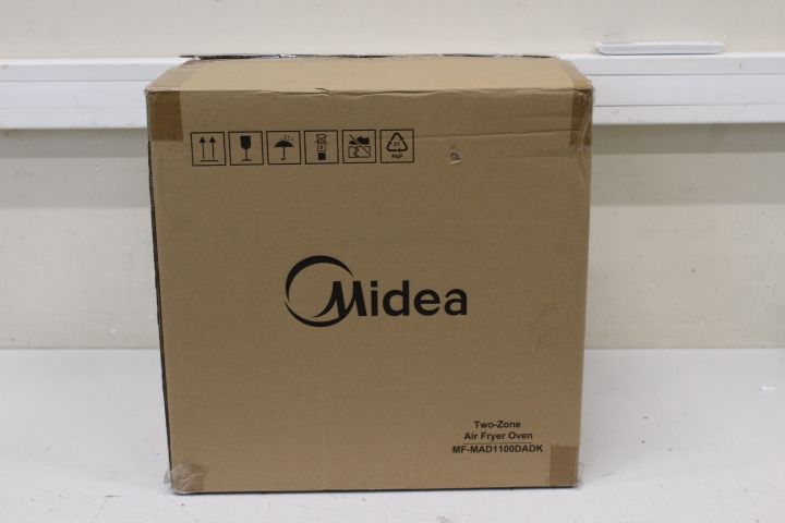 Настольный гриль Midea  SALE OUT.  MAD1100DADK Air fryer digital,Two-zone cavity, 6.4L + 4.4L |  Two Zone Airfryer | MAD1100DADK | Power 1850 W | Capacity 4.4/6.4 L | Rapid Air technology | Black | USED, DIRTY, SCRATCHED ON TOP