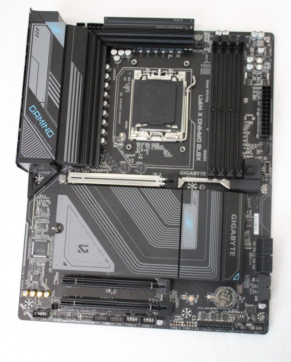 Материнская плата для процессоров Intel Gigabyte  REFURBISHED, USED, WITHOUT INSTRUCTIONS, WITHOUT ORIGINAL BOX, WITHOUT ANTENNA