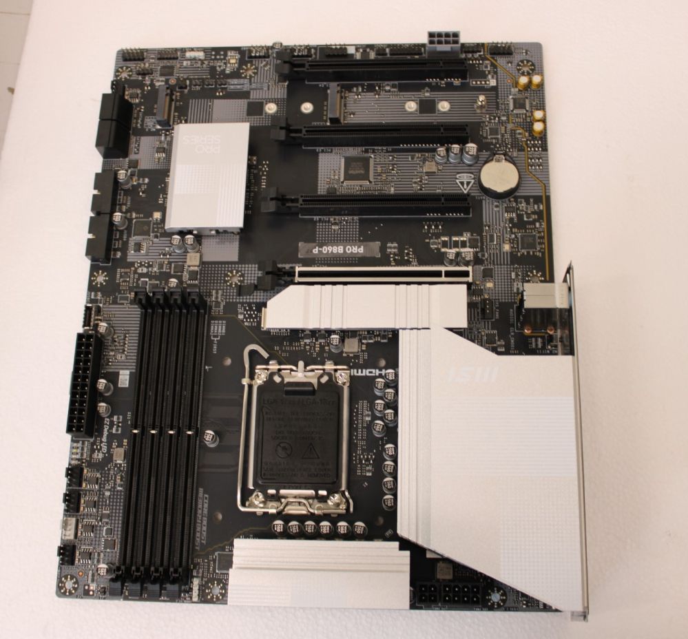 Материнская плата для процессоров Intel MSI  SALE OUT.  USED, REFURBISHED, WITHOUT  ACCESSORIES, ONLY BACKPANEL INCLUDED