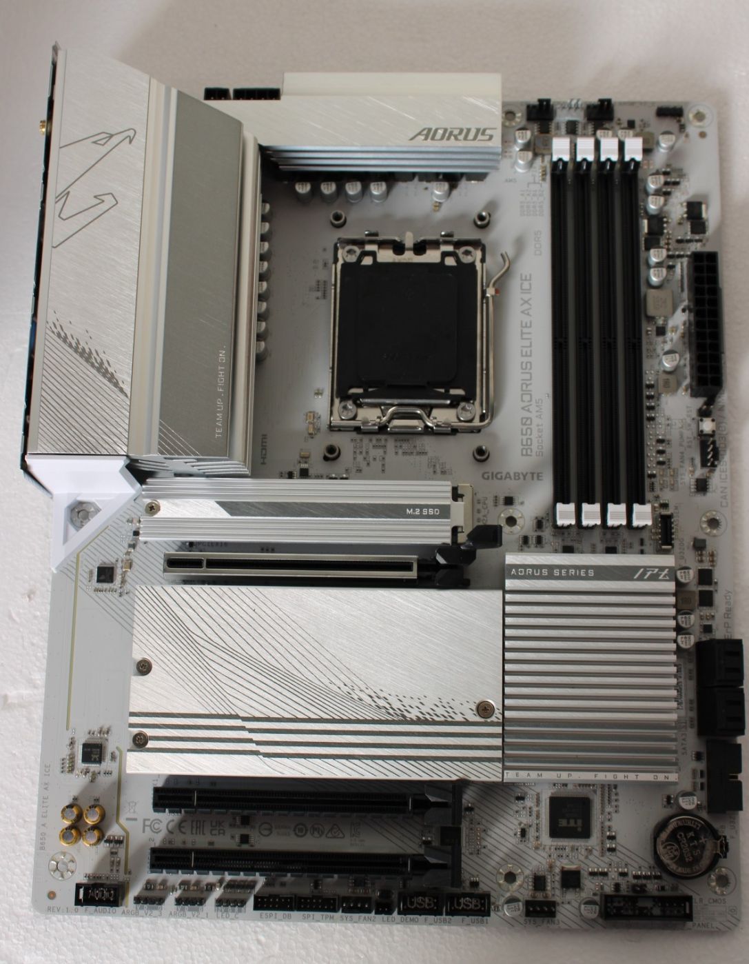 Motherboard for Intel processors Gigabyte  SALE OUT. |  USED, REFURBISHED, WITHOUT ACCESSORIES, ONLY BACK PANEL INCLUDED
