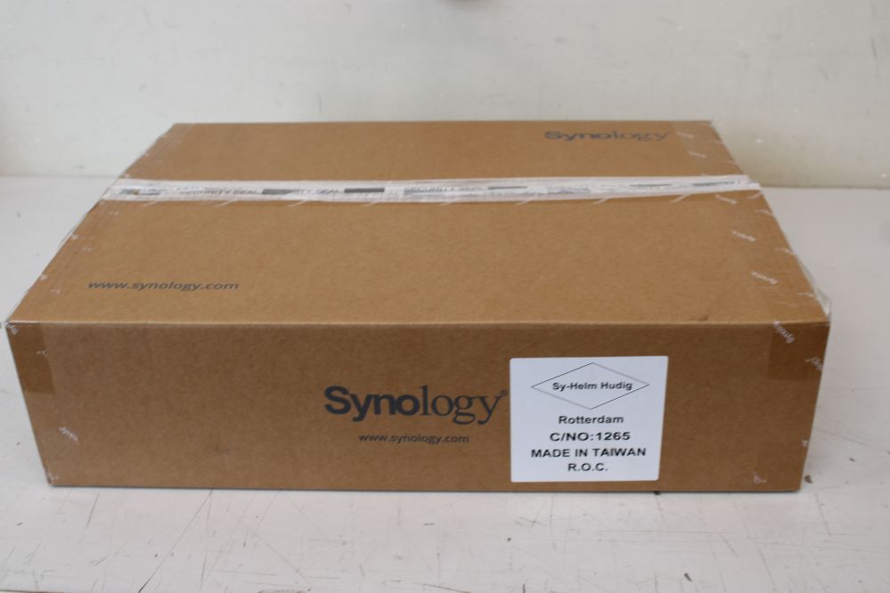 Mälupulk Synology  SALE OUT.  RS422+ | Up to 4 HDD/SSD Hot-Swap | AMD Ryzen | Ryzen R1600 | Processor frequency 2.6 GHz | 2 GB | DDR4 | UNPACKED, SCRATCHED ON TOP